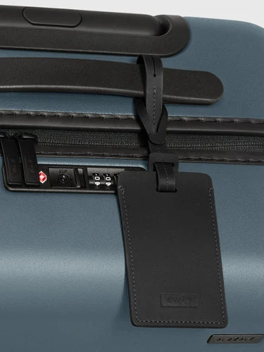 Attach your luggage tag