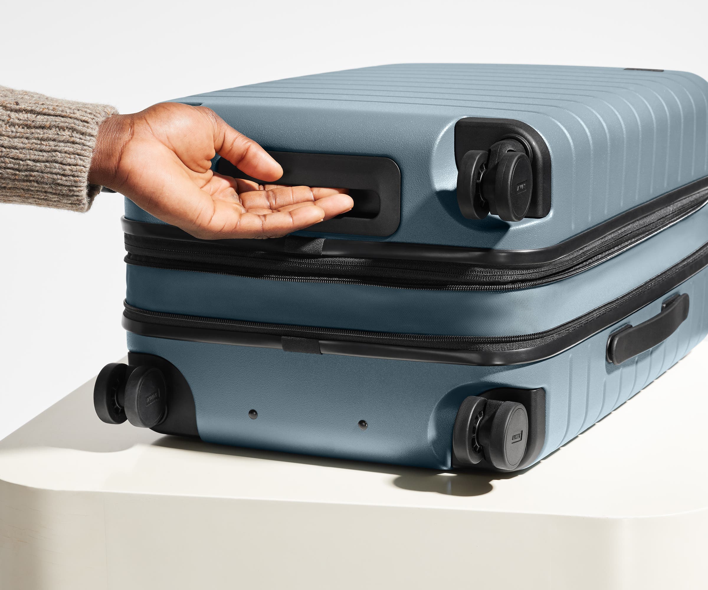 The Carry-On Flex | Coast Blue