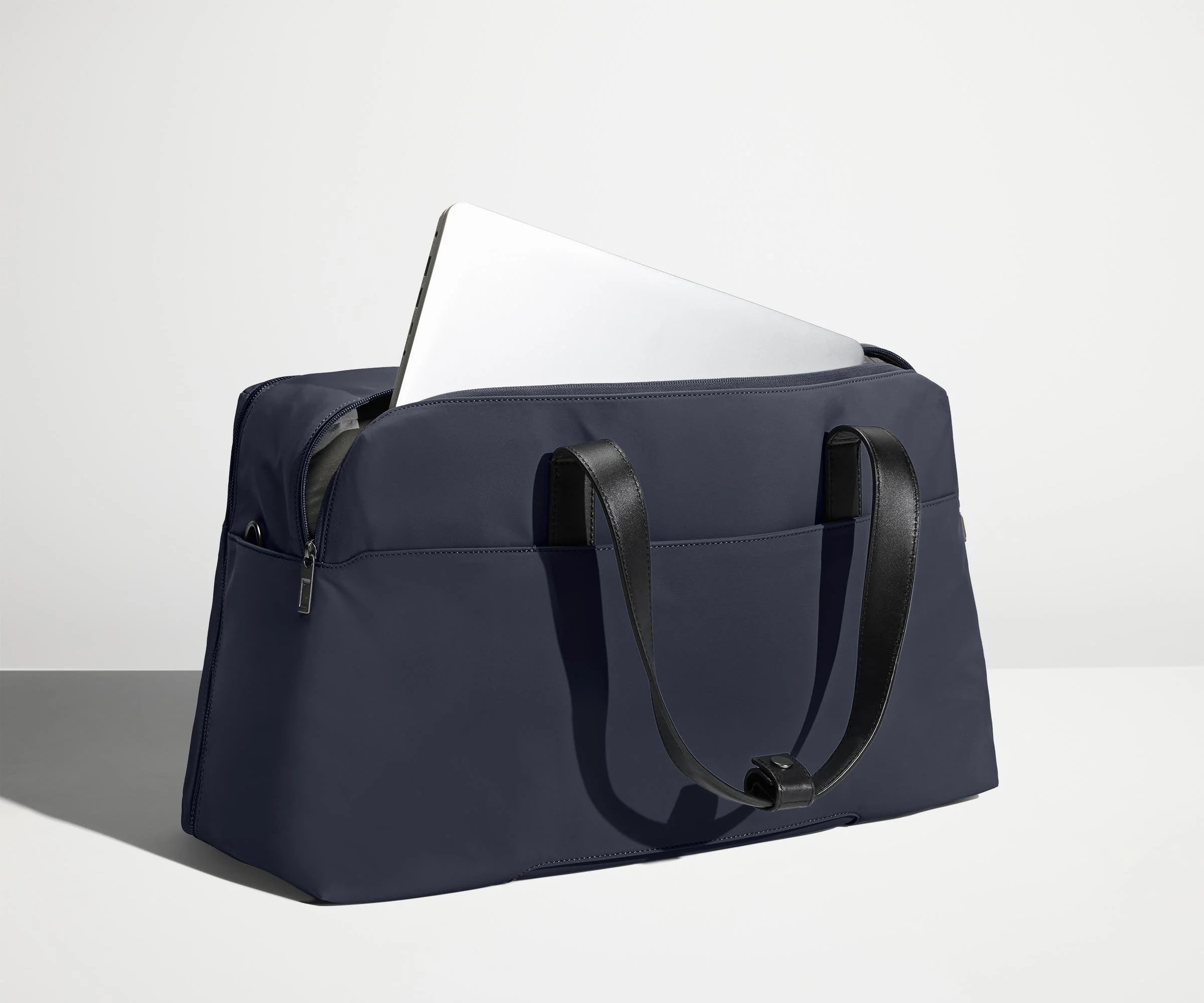 Exterior padded laptop pocket that fits up to 16" devices