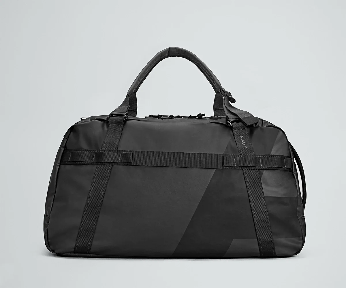 Front view of the Active Duffle 55L with its handles up