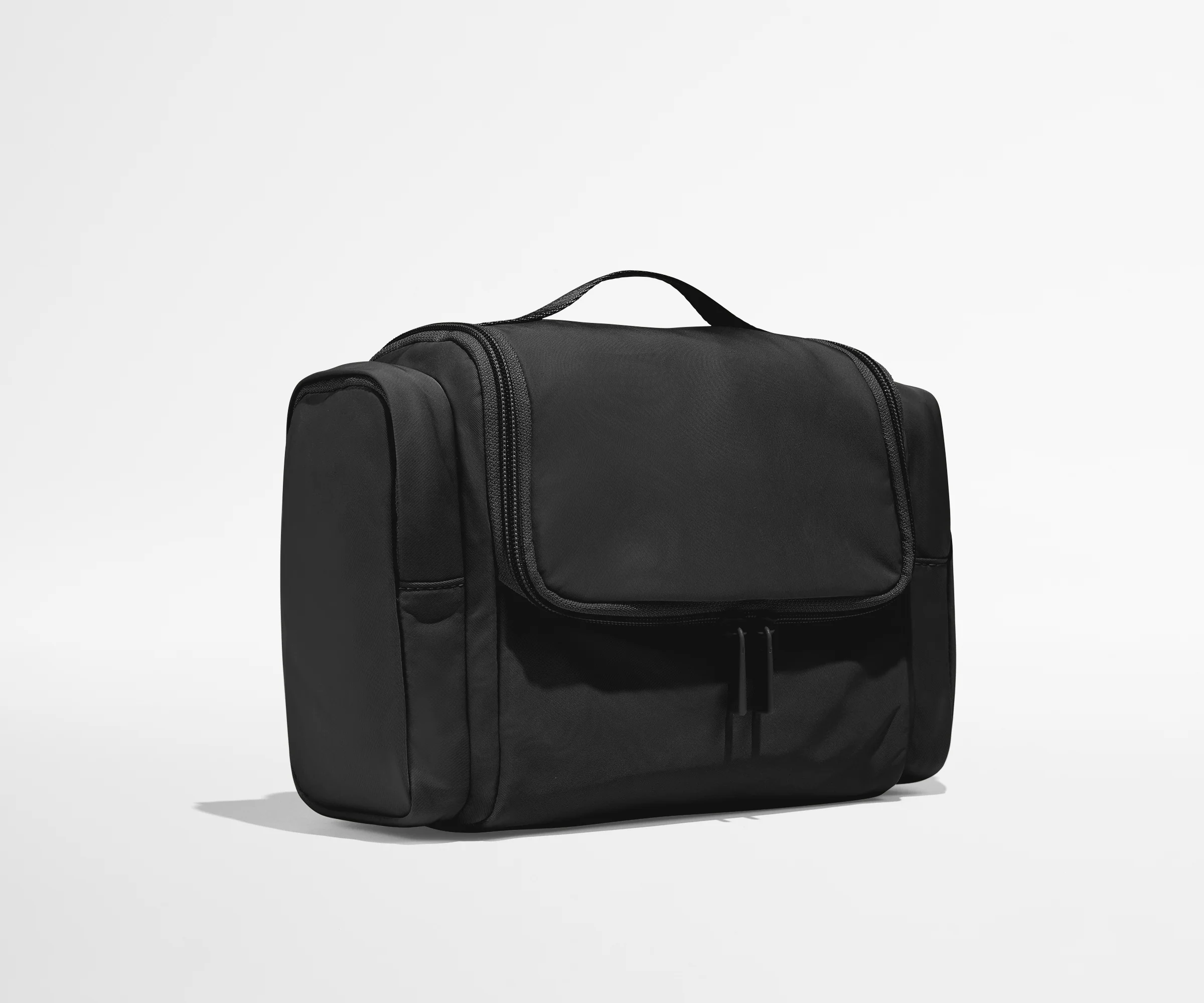 Featherlight Hanging Travel Vanity in Jet Black