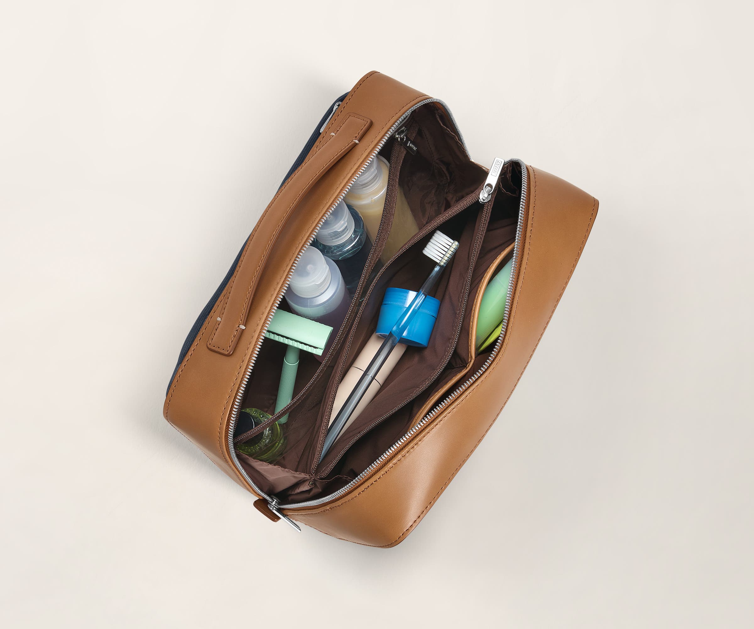 The Large Toiletry Bag | Marine