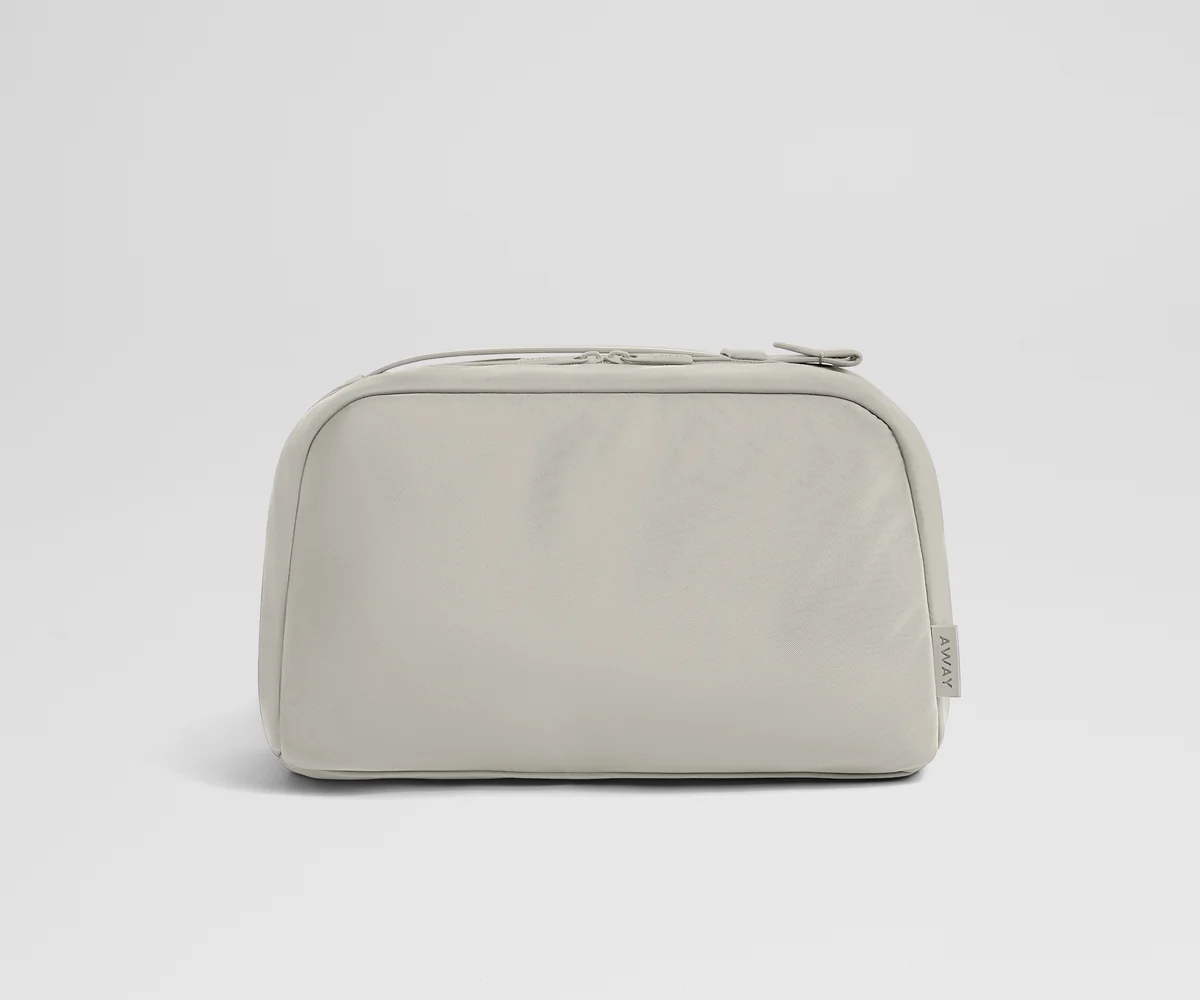 Large Toiletry Bag in Cloud Gray