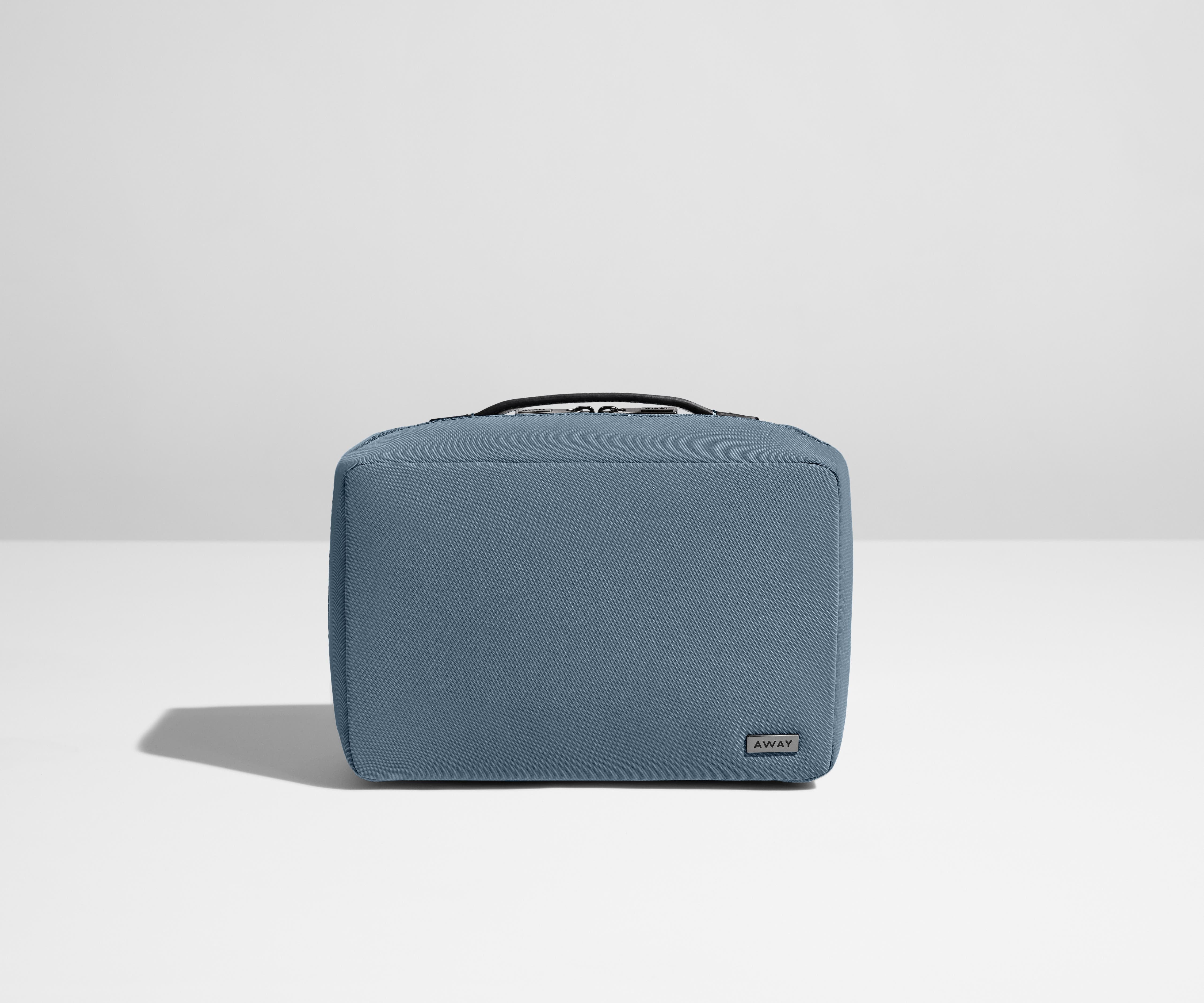 The Small Toiletry Bag | Coast Blue