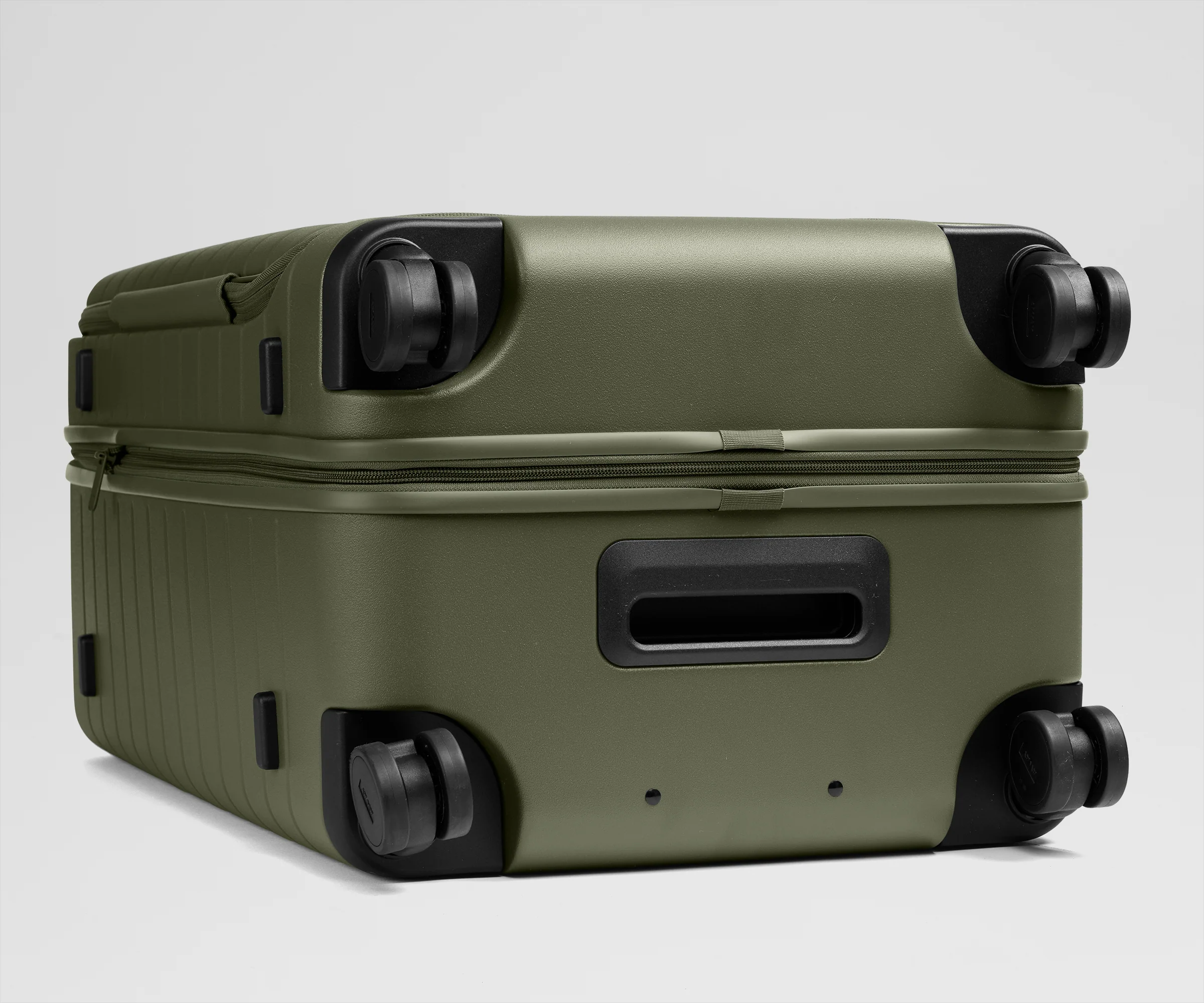 Topside Medium Trunk in Olive Green
