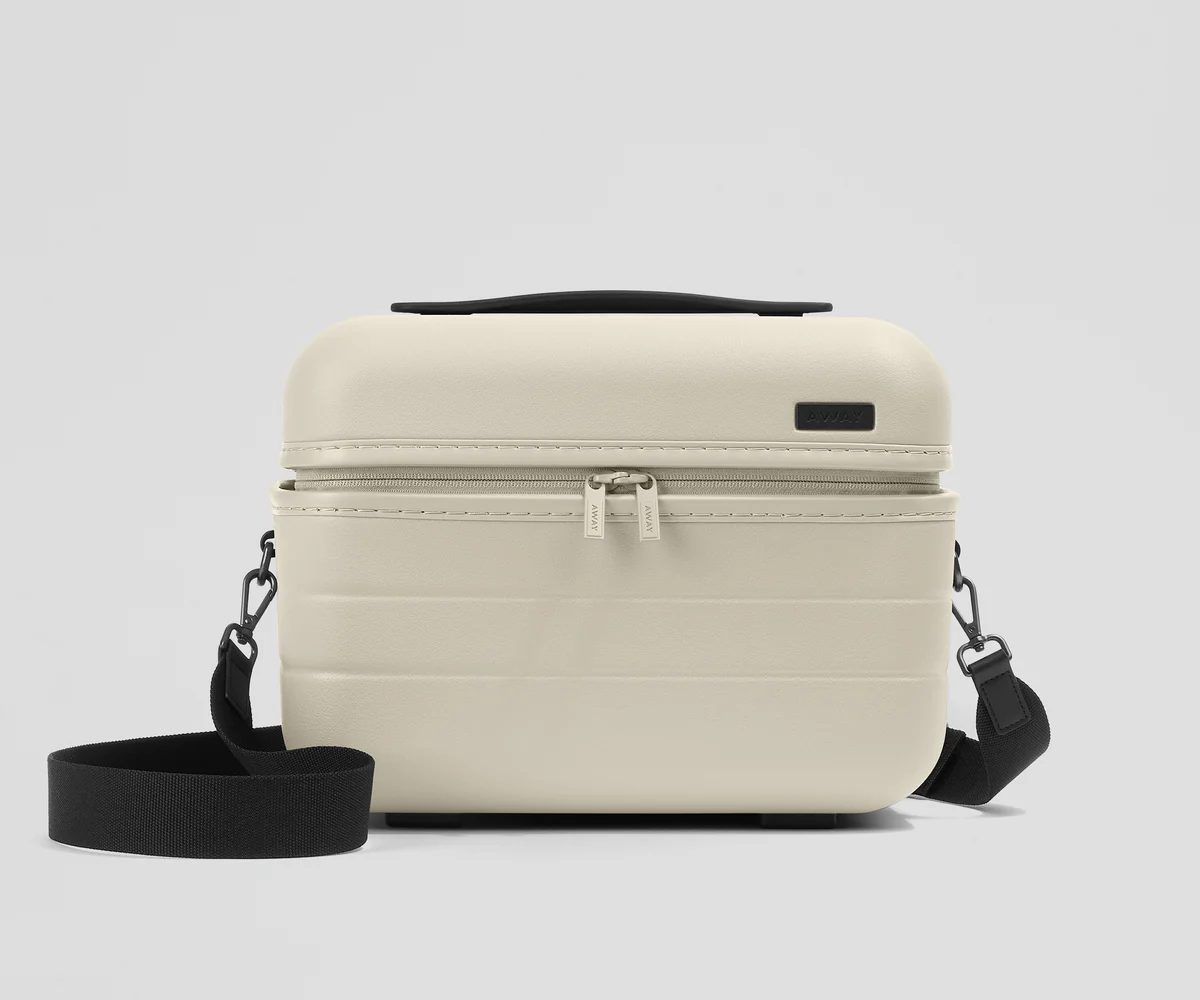 The Train Case in Salt White
