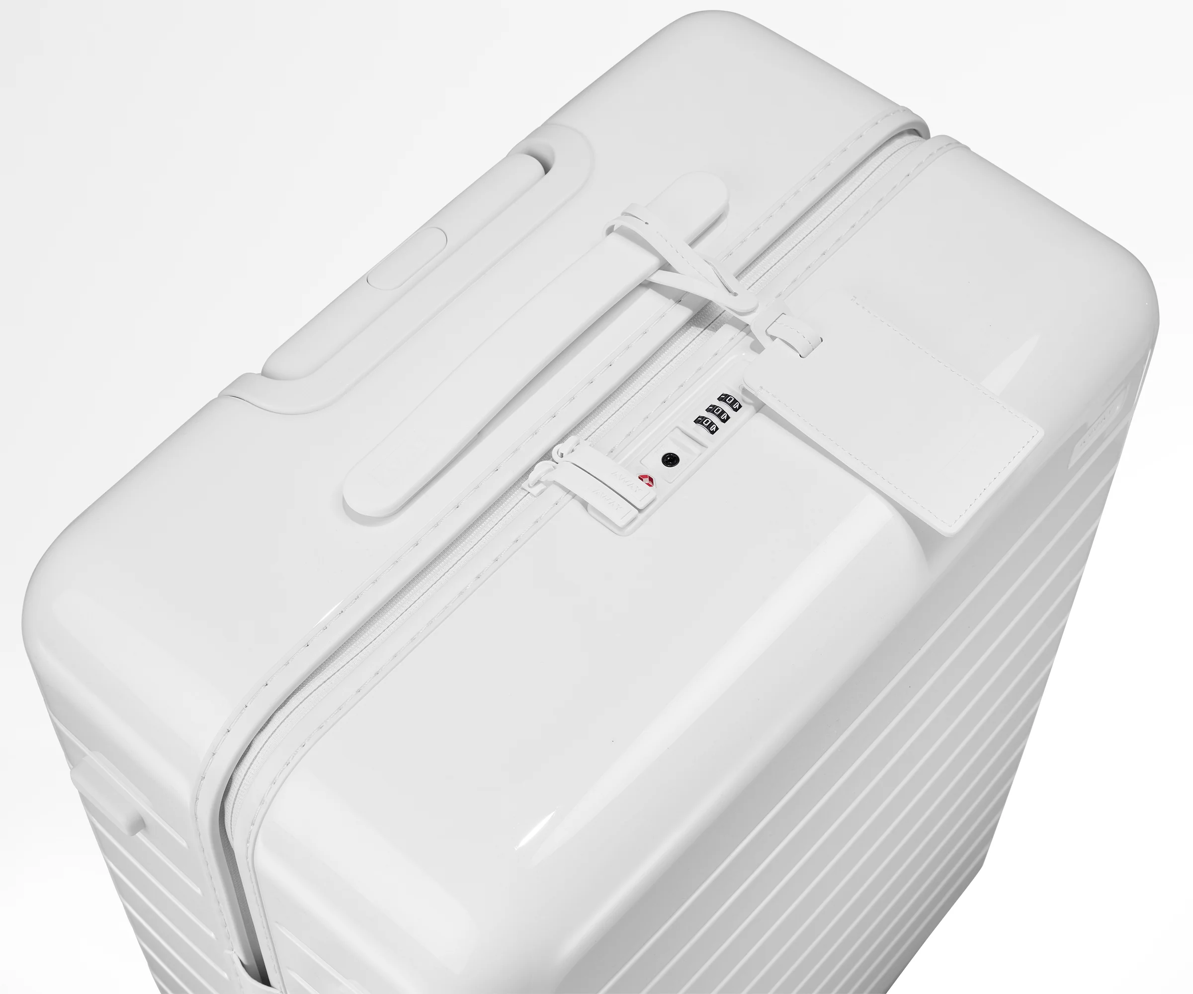 The Medium in Pearl White