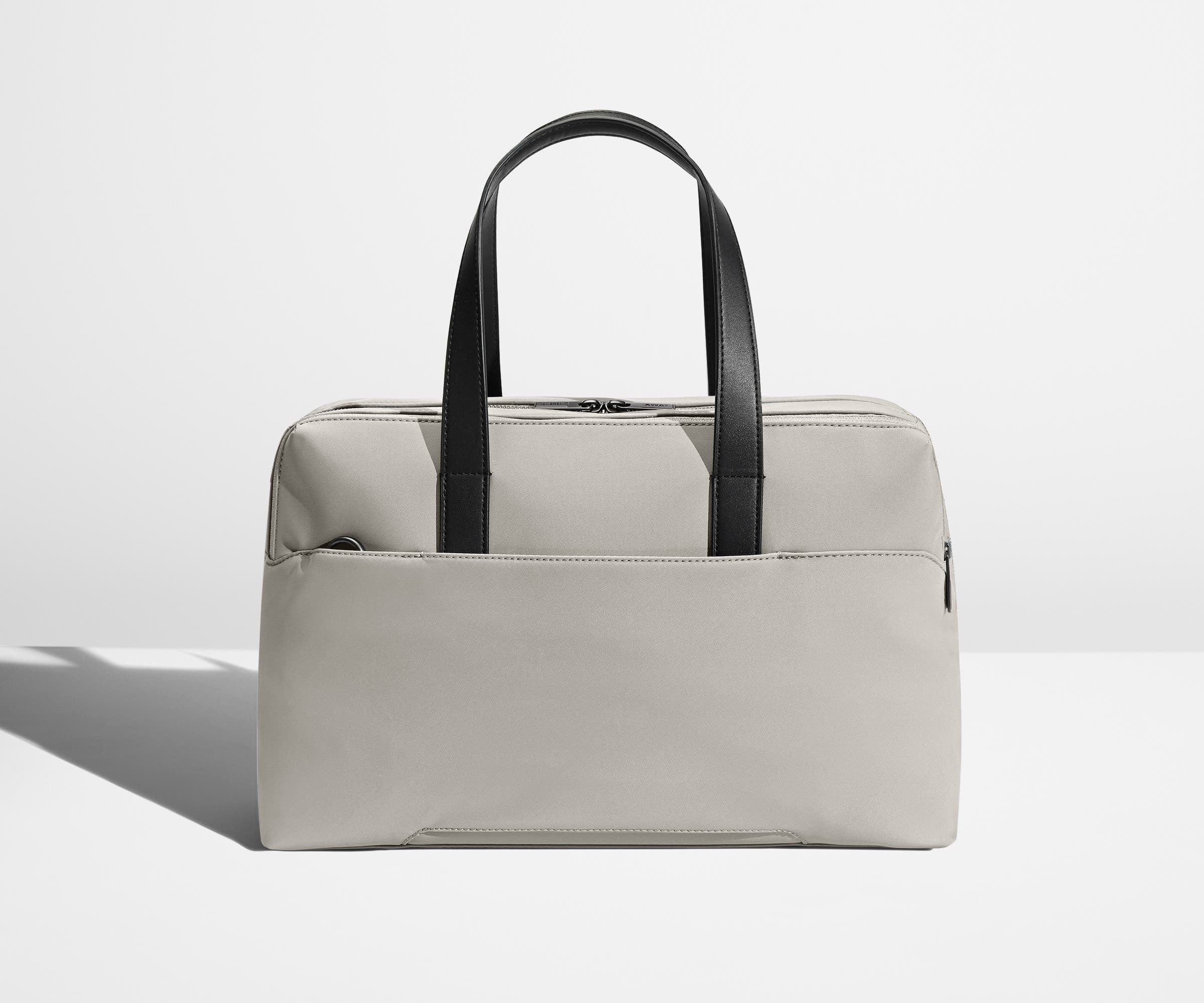 Trolley sleeve on the back of an Everywhere Bag