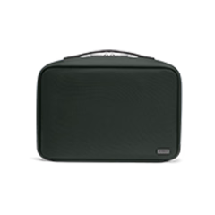 The Hanging Toiletry Bag in Green